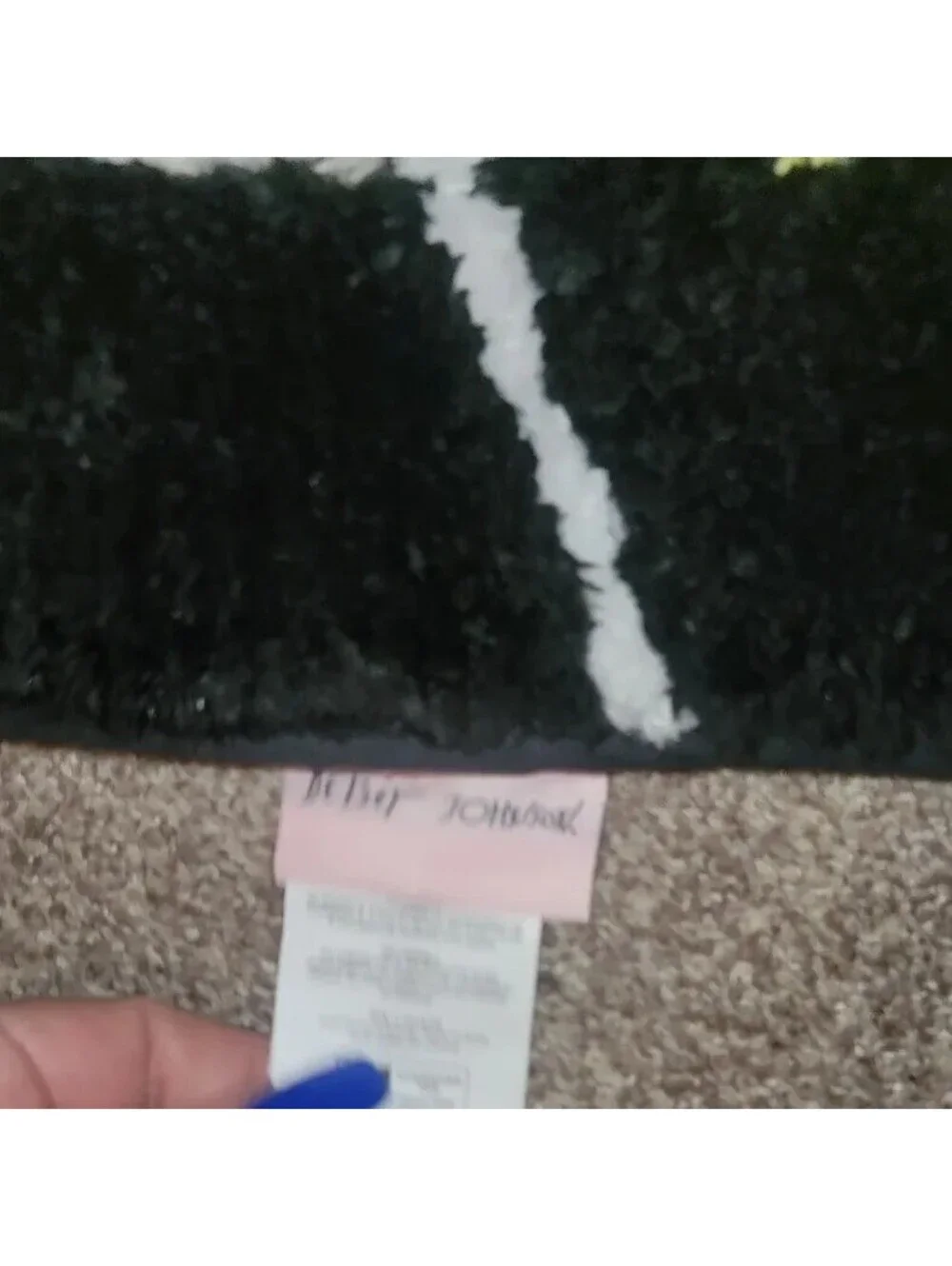 BETSEY JOHNSON BATH RUG - 20